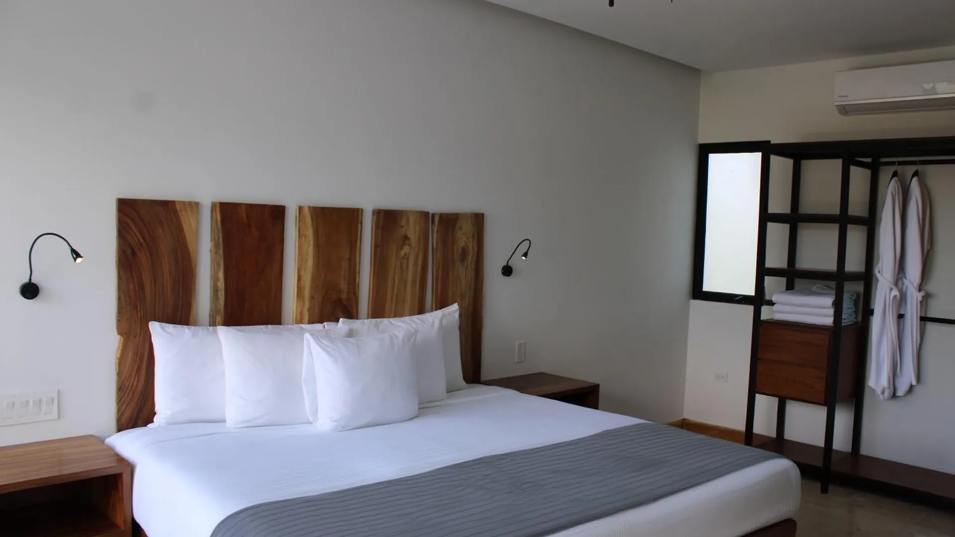 Aparthotel Hotel B10 - Distinctive Hotel- Playa del Carmen