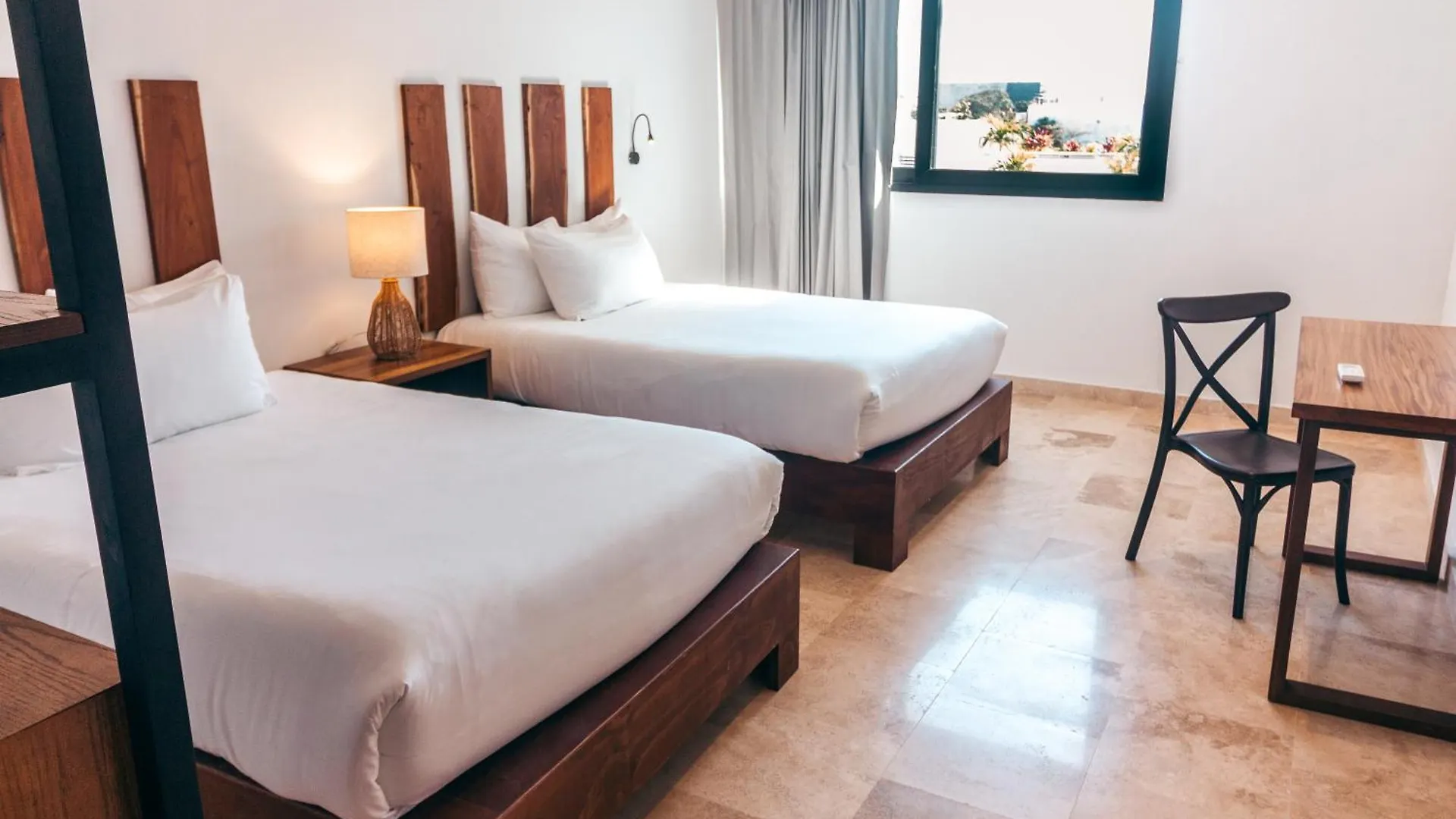 Hotel B10 - Distinctive Hotel- Playa del Carmen Mexico