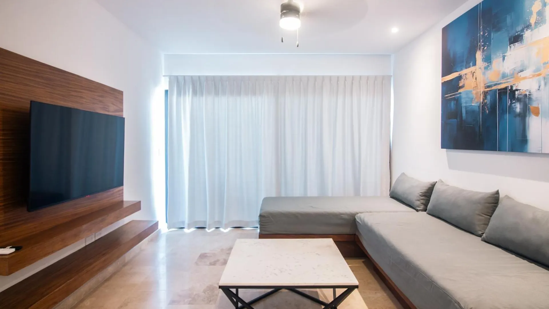 Aparthotel Hotel B10 - Distinctive Hotel- Playa del Carmen Mexico