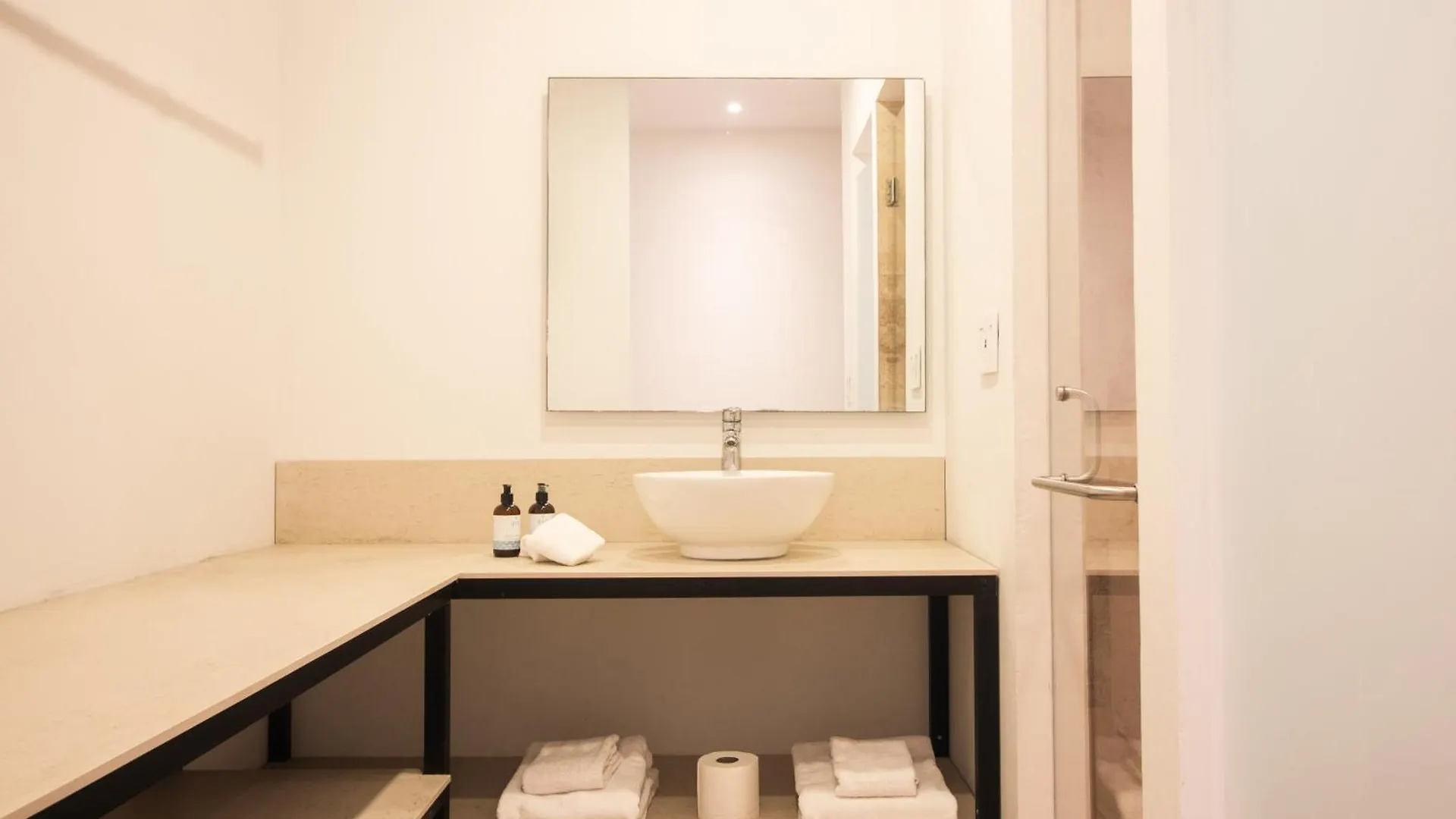 Aparthotel Hotel B10 - Distinctive Hotel- Playa del Carmen